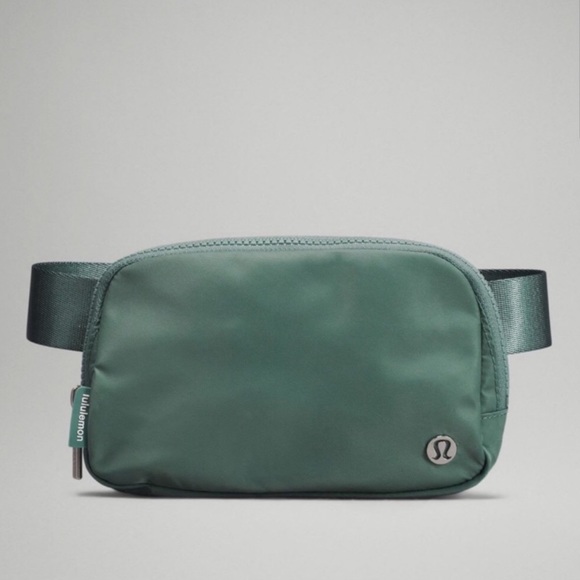 Lululemon Everywhere Belt Bag New With Tag - Picture 4 of 12